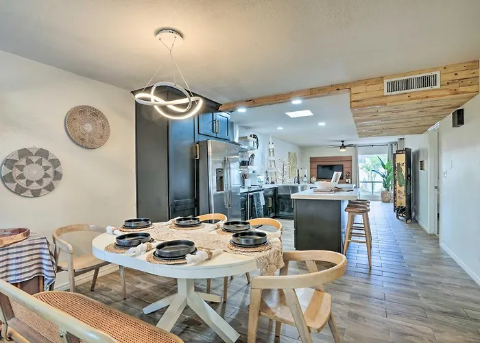Dom wakacyjny Patio & Workspace: Vacation Litchfield Park
