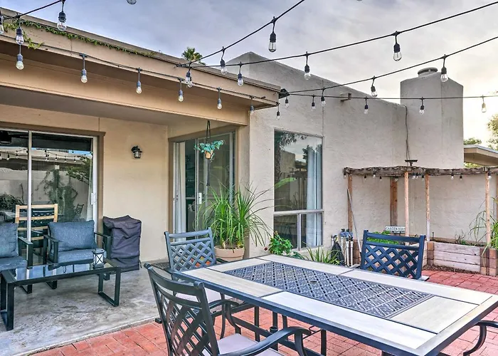 Patio & Workspace: Vacation Litchfield Park