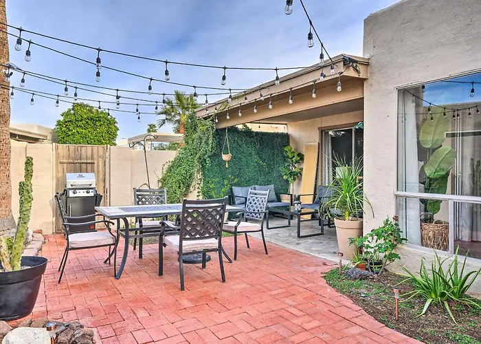 Patio & Workspace: Vacation Litchfield Park